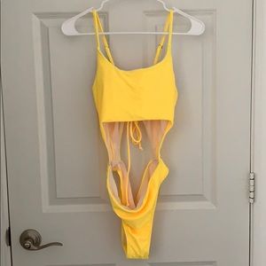 YELLOW ONE PIECE BATHING SUIT